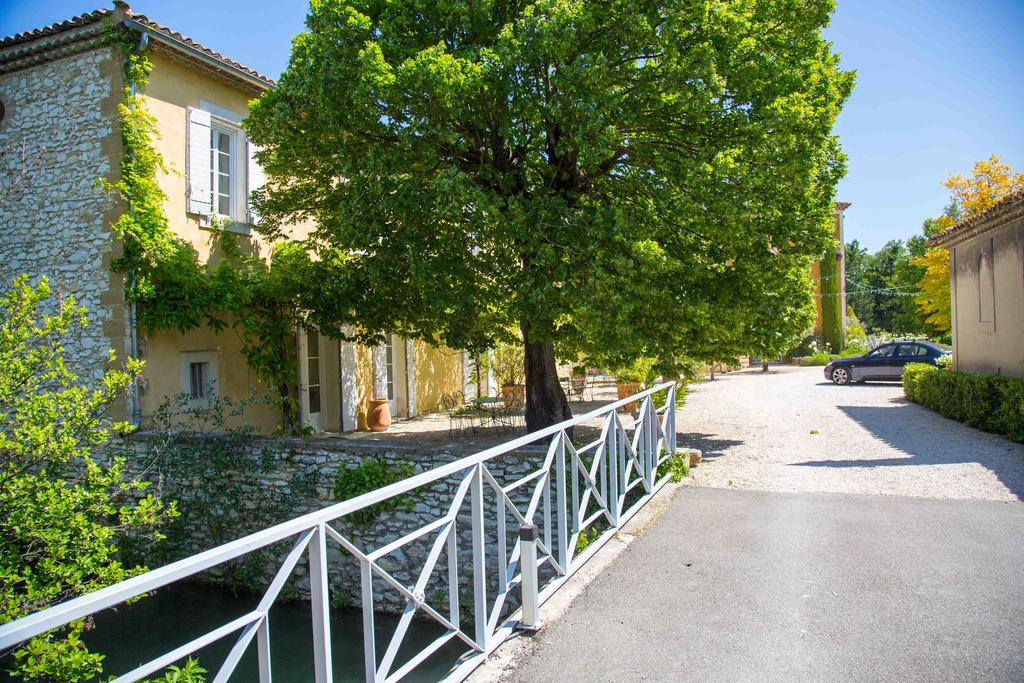 Отель Domaine De Blanche Fleur Chateauneuf-de-Gadagne Экстерьер фото