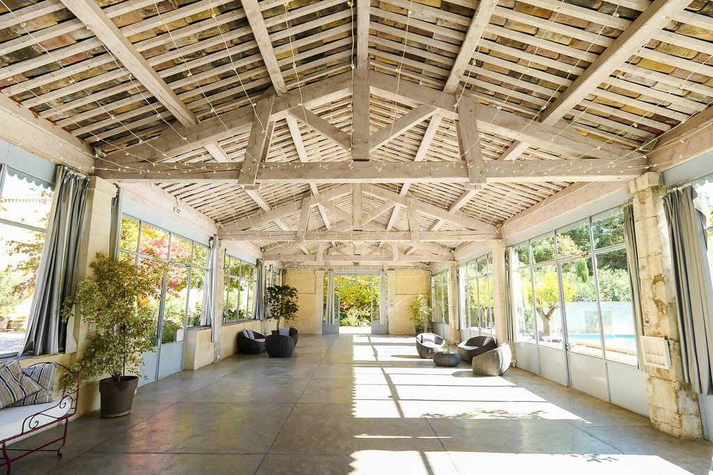 Отель Domaine De Blanche Fleur Chateauneuf-de-Gadagne Экстерьер фото